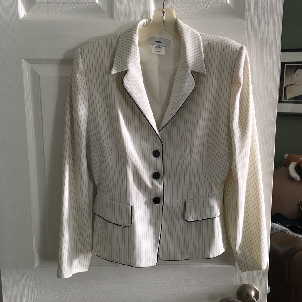 Vertigo White Blazer with Black Pinstripes